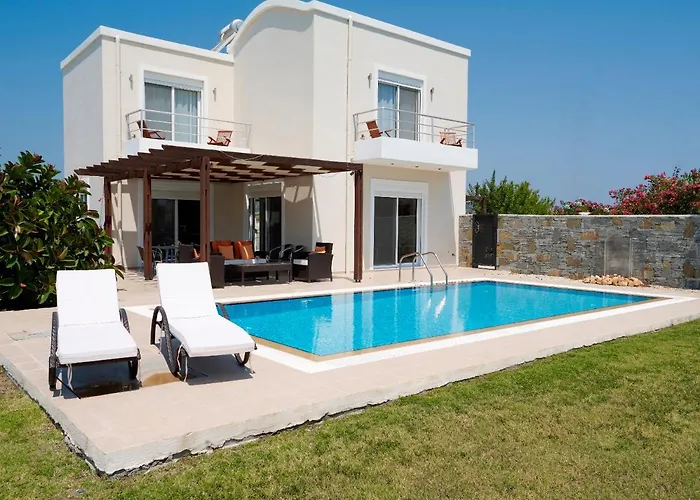 Luxury Villa Petalutha